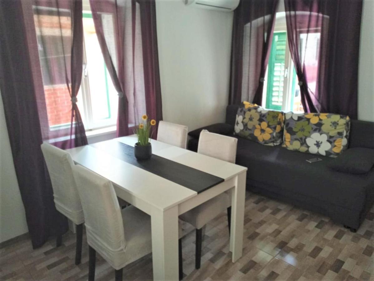 Apartment Karlito Kaštela المظهر الخارجي الصورة